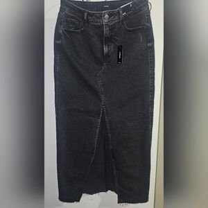 Brand: ExpressStyle: High Rise Denim Midi SkirtColor: Washed Black / Charcoal